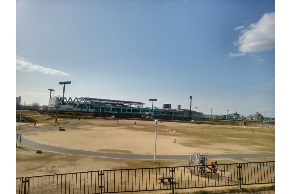 1日遊べる東大阪で1番大きな公園 花園中央公園 公園 まちのこと エンジェルストーリープラス 東大阪を楽しく暮らすためのwebマガジン