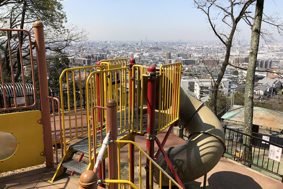 大人も子供も楽しめる場所 四季を感じながら遊べる 枚岡公園 公園 まちのこと エンジェルストーリープラス 東大阪を楽しく暮らすためのwebマガジン