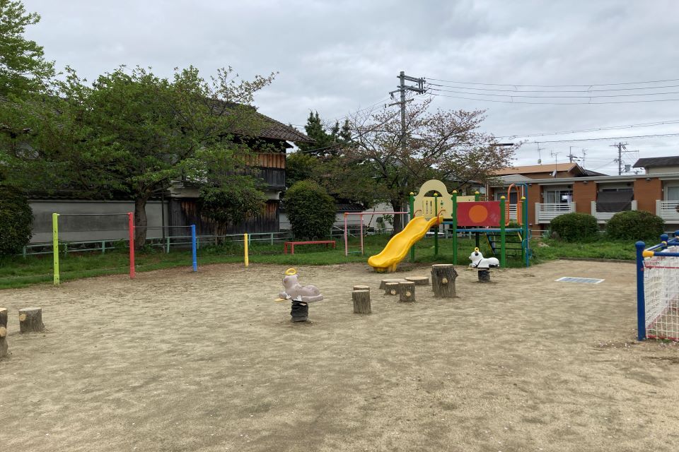 CB6A5695-B8F1-4346-9B28-ED0533995AA7