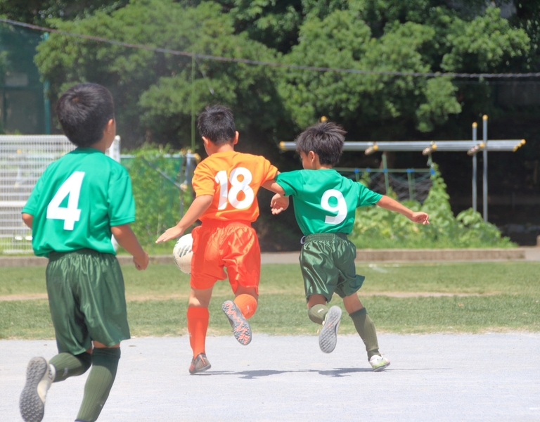 サッカーメイン