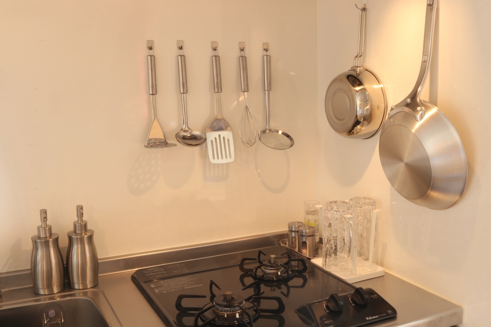 コンロ横のキッチン道具