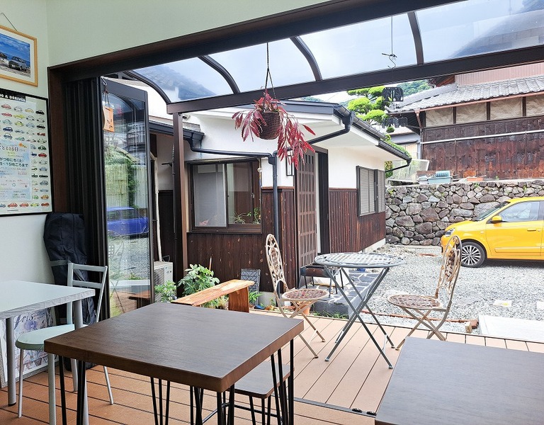 カフェ