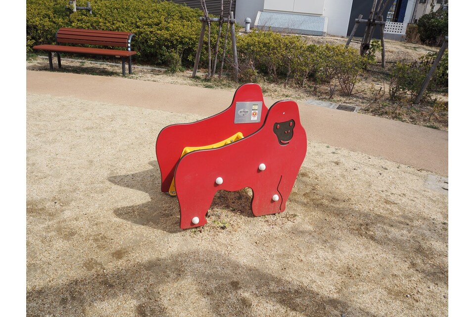ゴリラの遊具