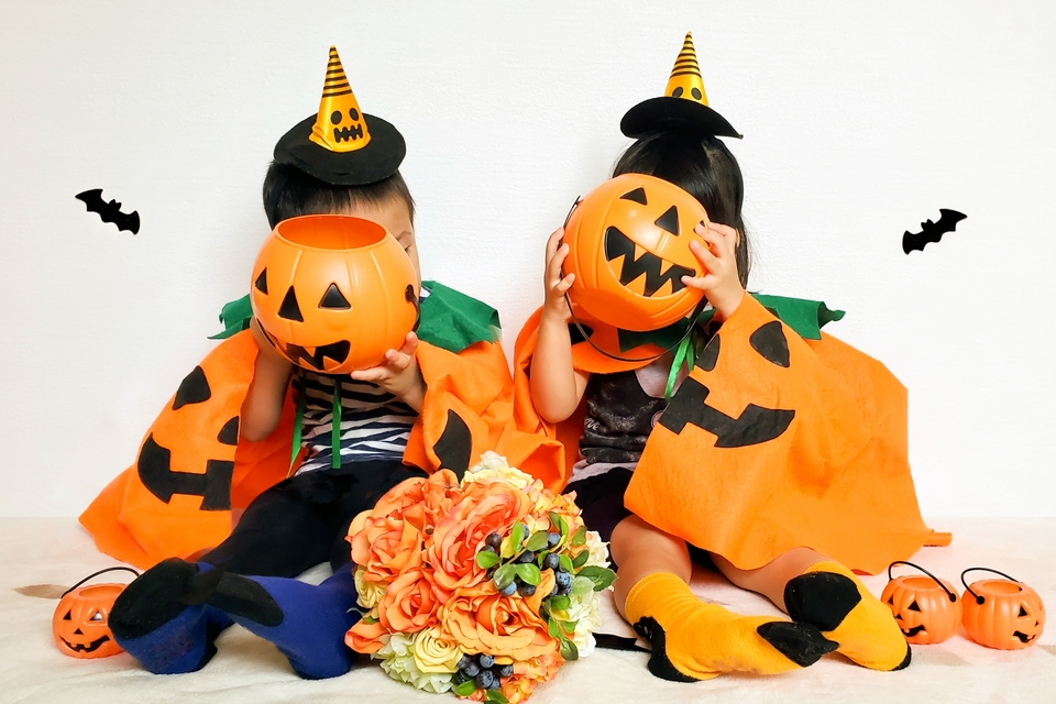 仮装した子供たち